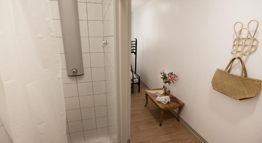 Image of Bed in 4-Bed Mixed Dormitory Room 2
