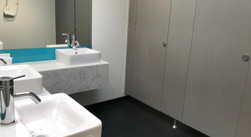 Image of Twin Room 3