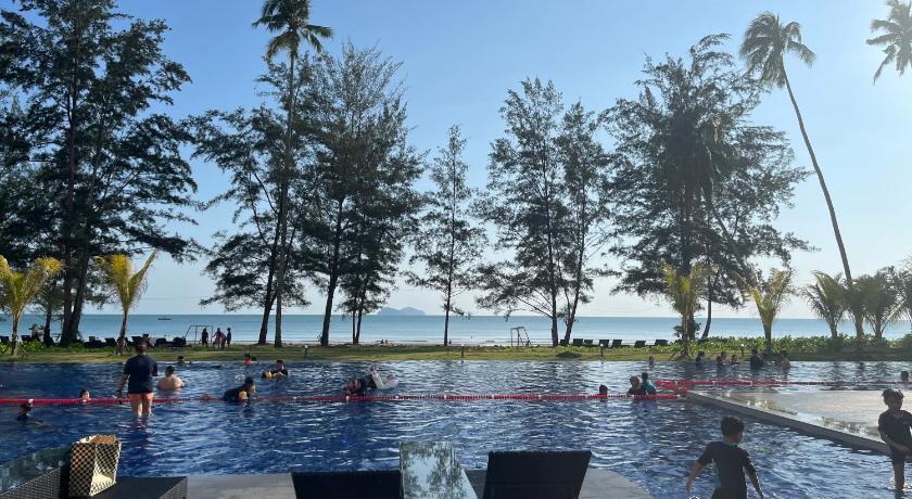 砂玛丹 Sematan Roxy Beach Apartment  5星级 酒店 套房