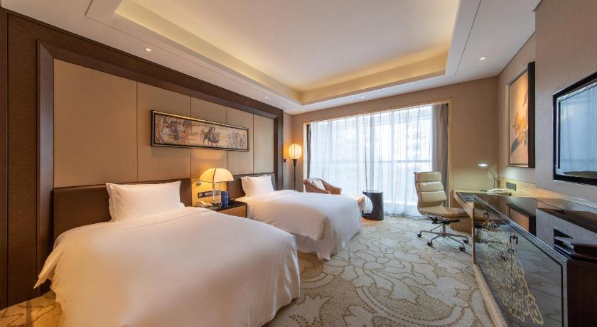 Image of Twin Hilton Guestroom 0