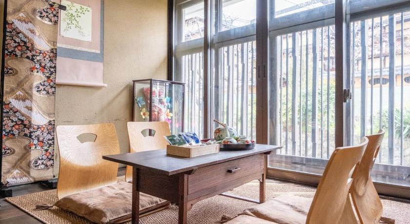 京都 花見 高瀬川 3つ星 宿泊施設 ロビー