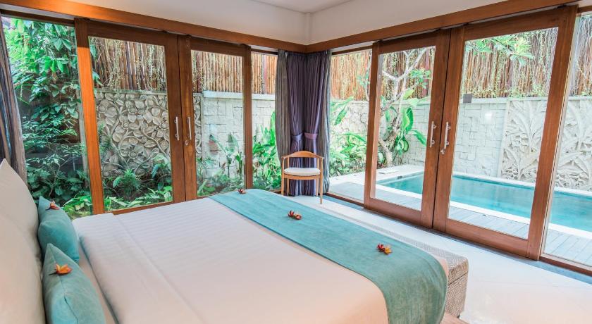 Lacasa Villa Legian - image 12