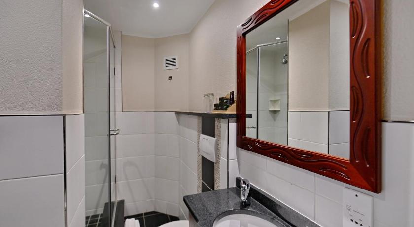 Image of Double Room -  Non Smoking 12