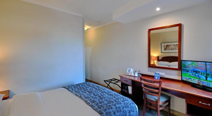 Image of Double Room -  Non Smoking 9