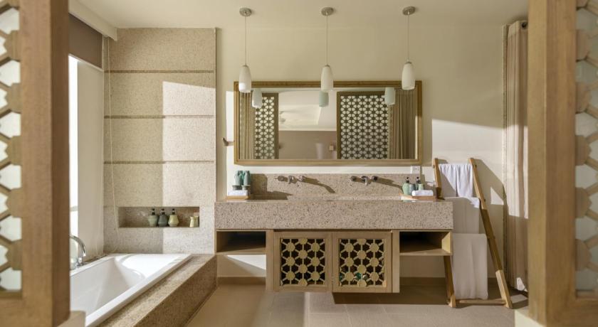 Image of 1-Bedroom Garden View Unit with Double Bed 2