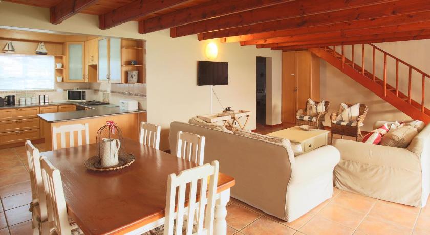 Fairway 2, Langebaan, 6-sleeper