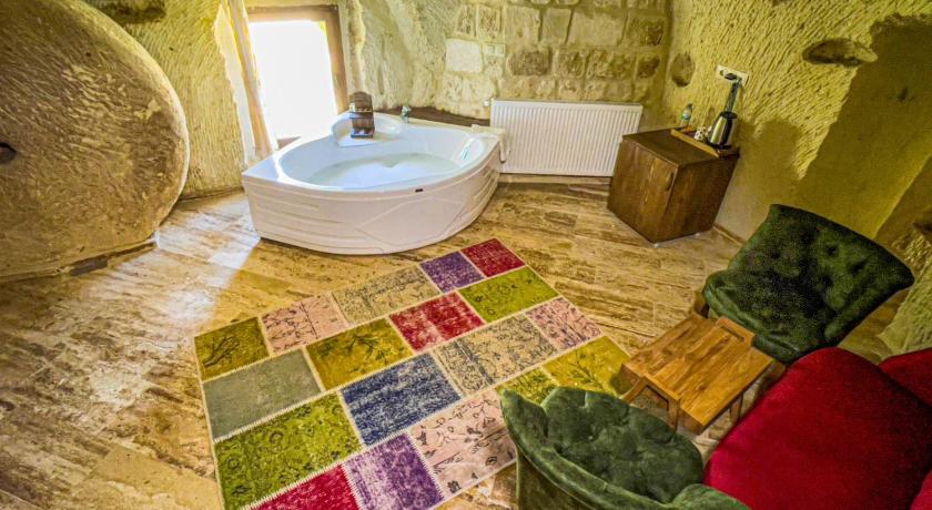 Heritage Cave Suites - image 13