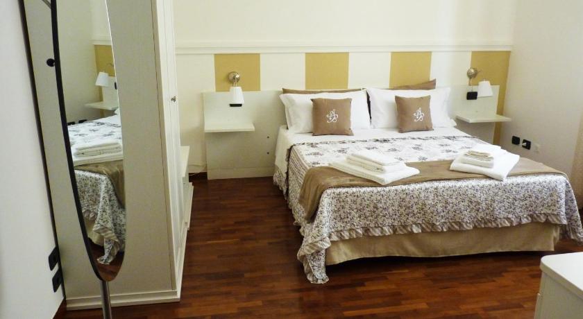 Image of Deluxe Room 6