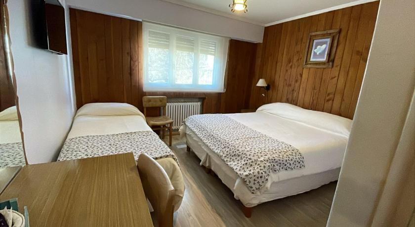 Image of Triple Room 0
