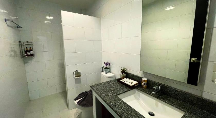 Image of Two-Bedroom Deluxe Suite 2