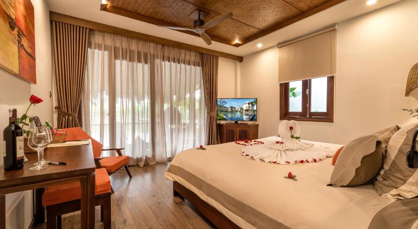 Image of Club Suite 6