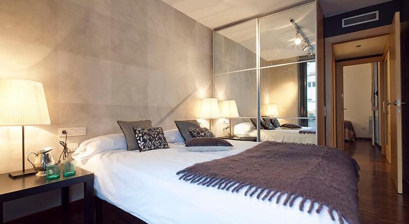 Apartment Barcelona Rentals - Sarria Apartments Near Center photo