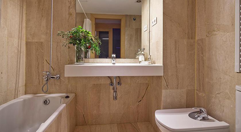 Apartment Barcelona Rentals - Sarria Apartments Near Center photo
