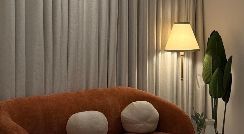 达曼 Luxury 1BR Suite Walk to Cafe&Supermarket 2星级 单人房 泳池