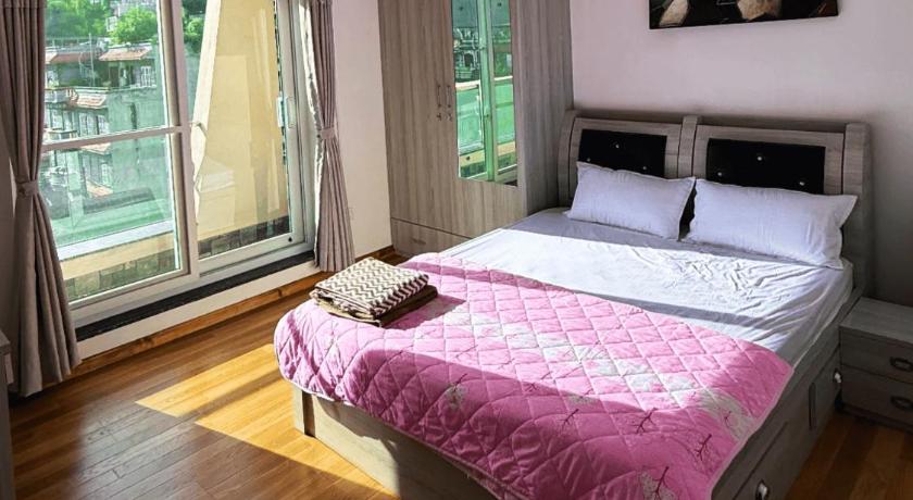 The Crazys Apartment — Kathmandu (2)