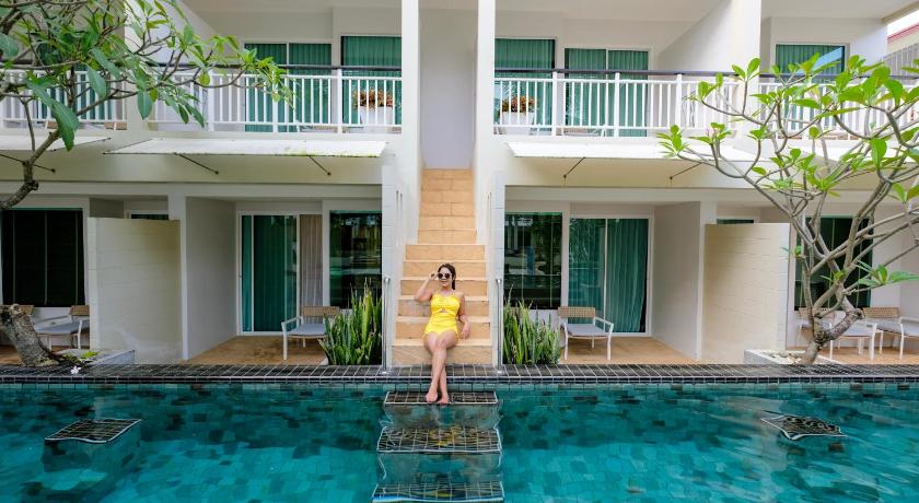 Image of Deluxe Double or Twin Room 17