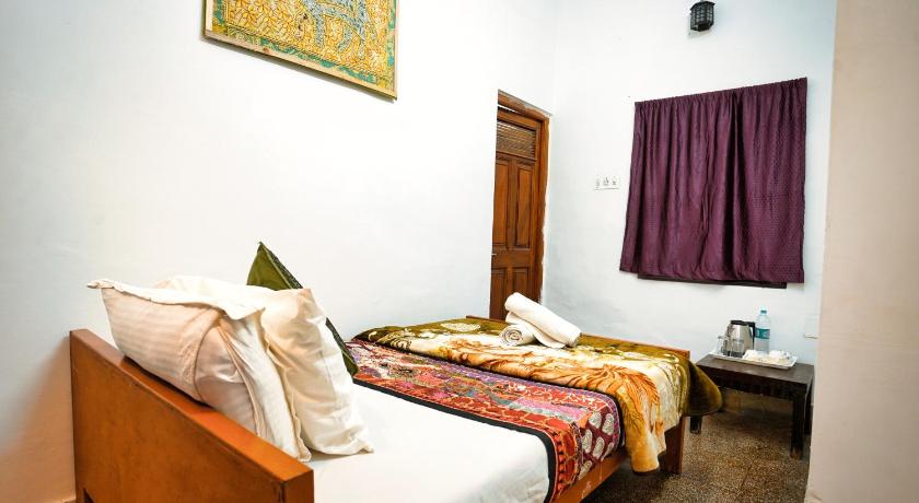 Image of Single Room with Private Bathroom 1
