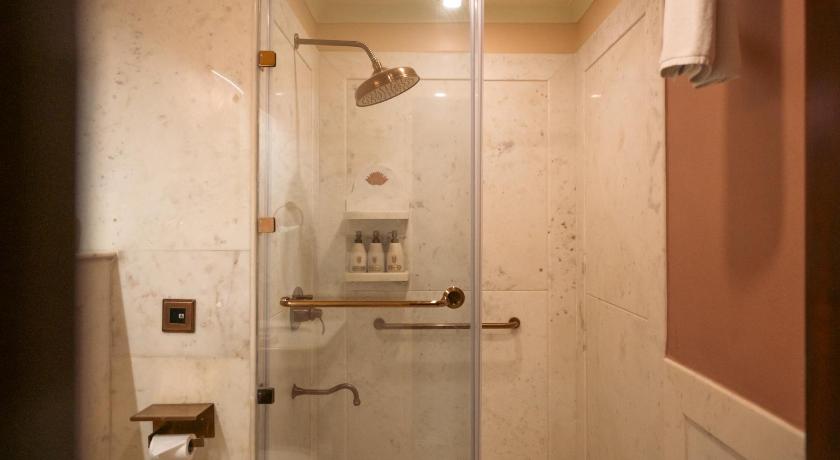 Image of Mahidhara Room 10