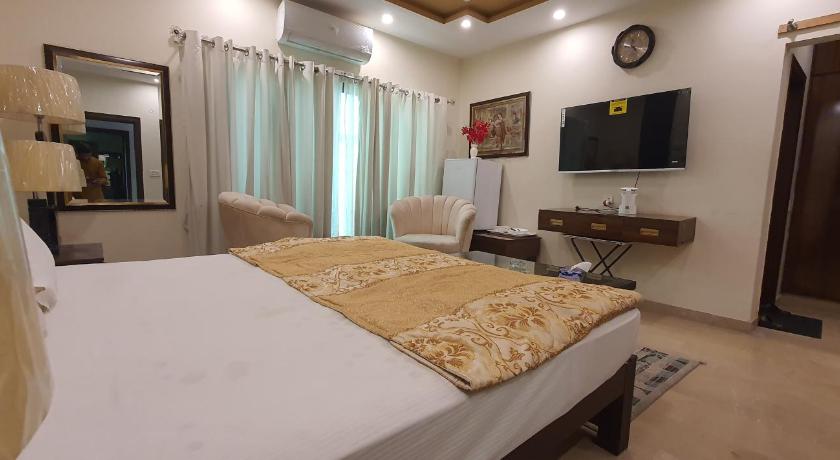 Hotel Luxe Height Lahore - image 6