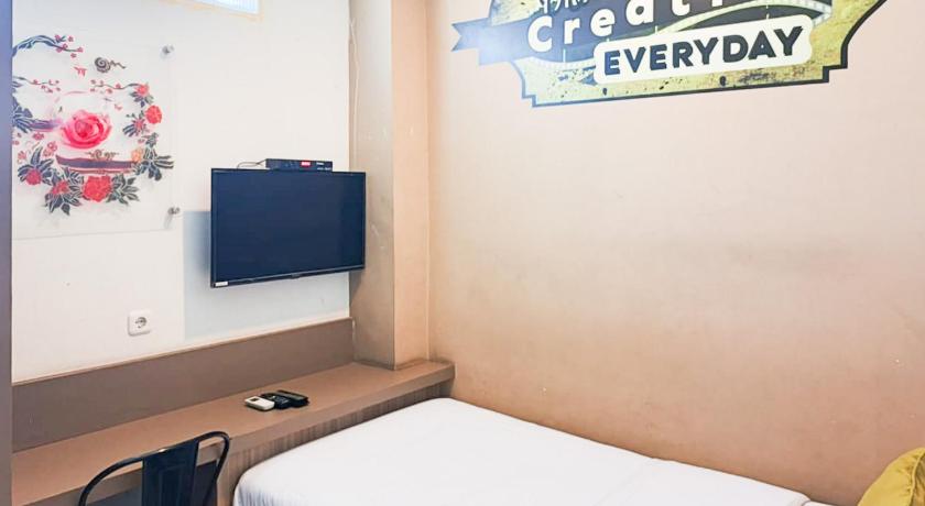 Image of Standard Single Room 9