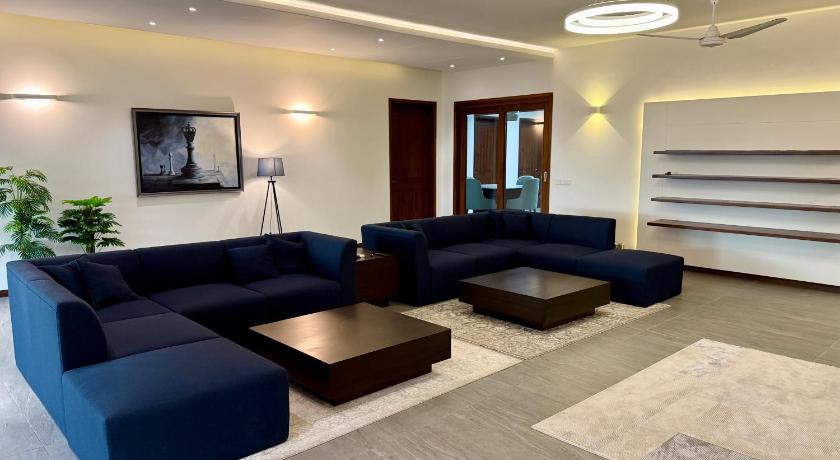 The Penthouse - image 6