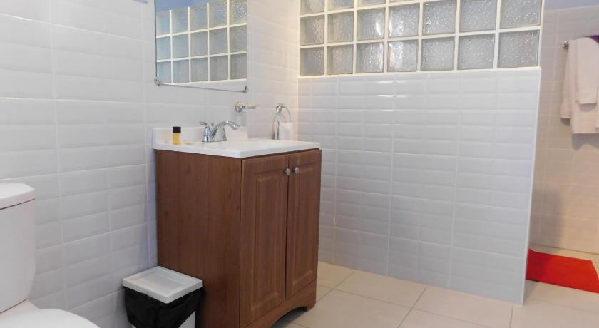 Image of Two-Bedroom Apartment with Sea View 2
