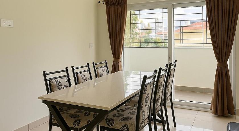 Savi Service Apartments - image 6