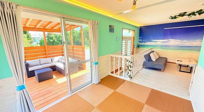 Okinawa Island mini villa 3-Star Accommodation pool
