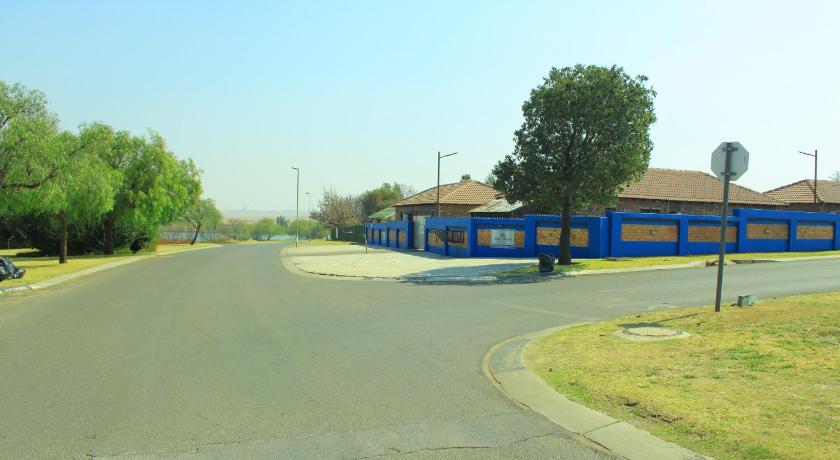 Blue Moon Guest House