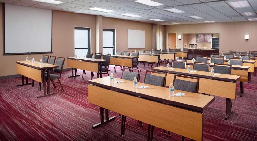 亞特蘭大 Sonesta Select Atlanta Airport North 3星级 酒店 泳池