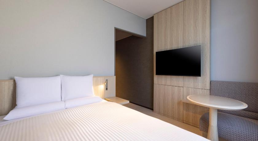 Image of Standard Double Room with Private Bathroom - Non-Smoking 1