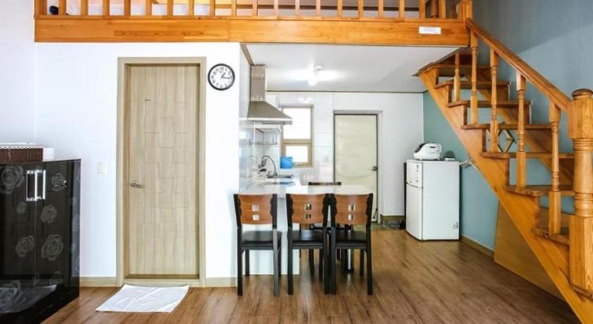 Gangwon-do Inje Good Morning Pension 2-Star Guesthouse view