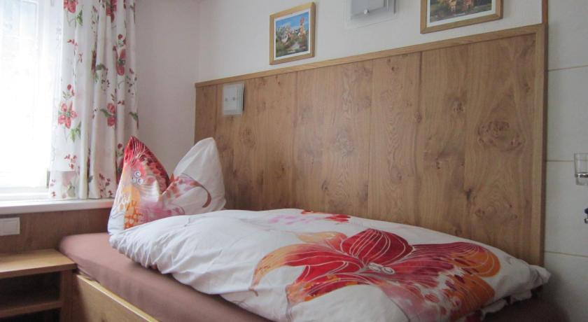 Image of Quadruple Room with Bathroom 1