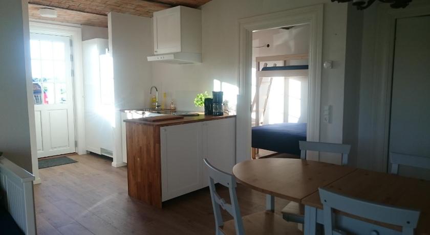 Image of Two-Bedroom Apartment (Yellow) 3