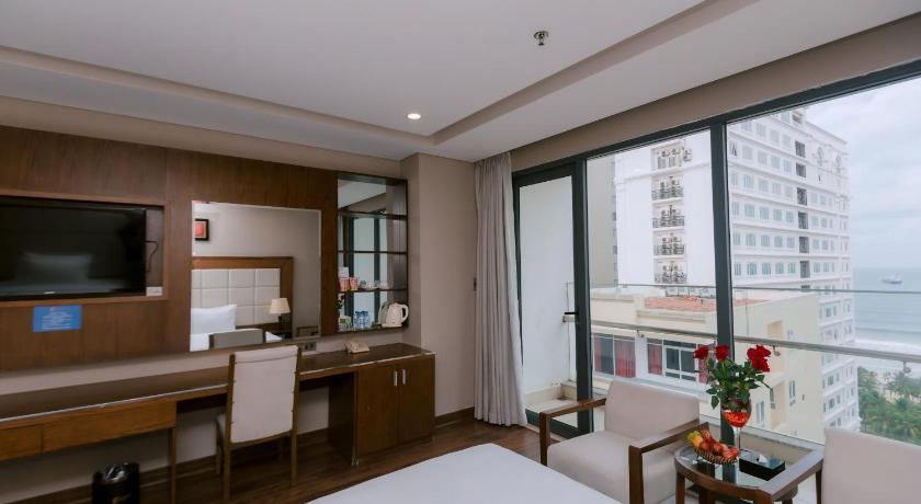 Image of Family Deluxe Sea View 5