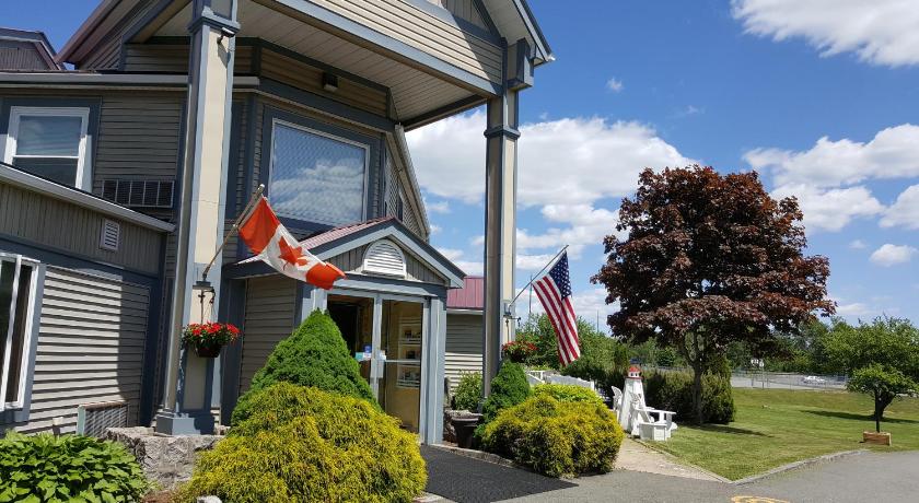 Granite Town Hotel photo