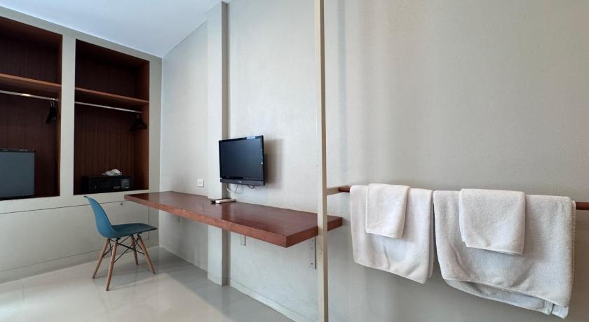 Image of Standard Twin Bed 12