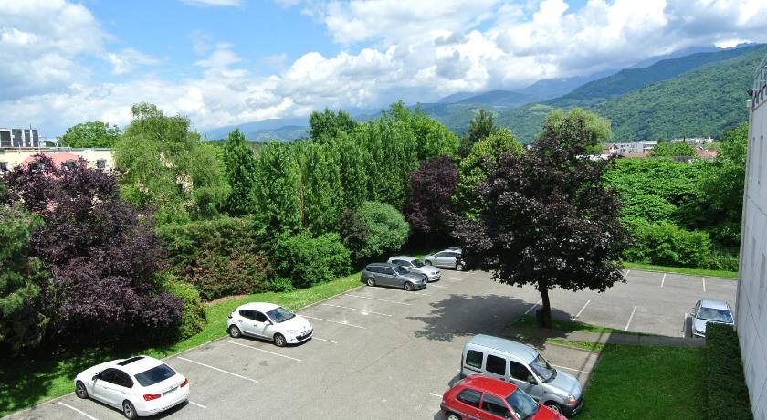 hotelF1 Grenoble Universite