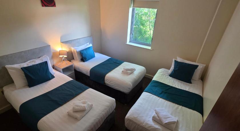 Image of Three-Bedroom Apartment 12