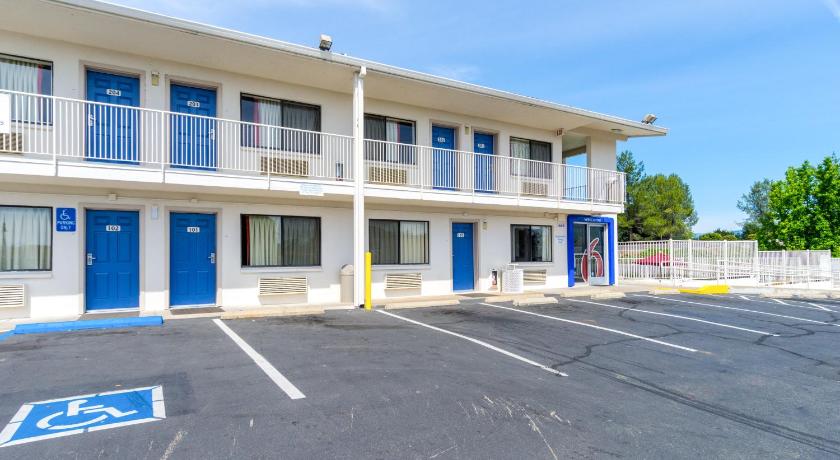 Motel 6-Redding, CA - Central