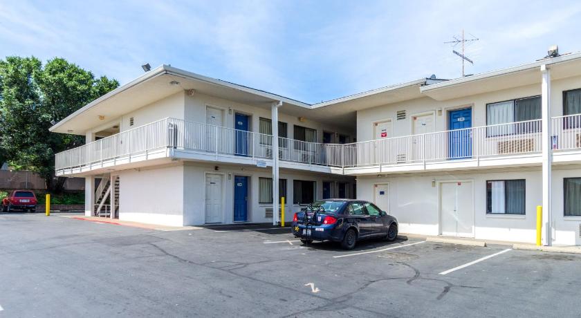 Motel 6-Redding, CA - Central