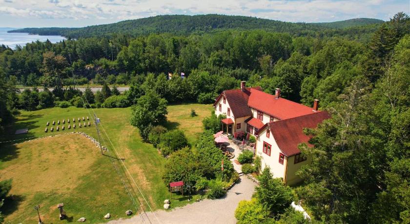 Dominion Hill Country Inn