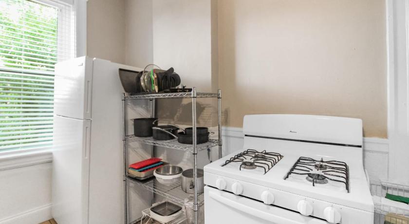 St. Louis (MO) 1BR Apartment with WiFi & Laundry near Downtown 4-Star Accommodation pool