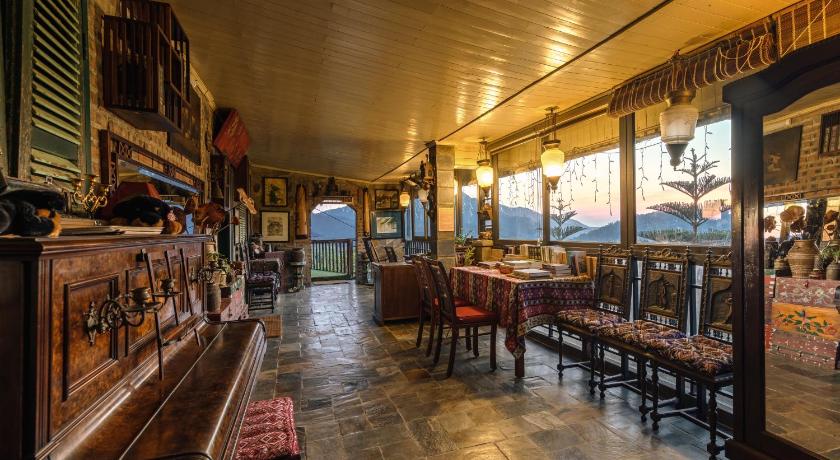 サパ Ta Phin Cottage 4つ星 ホテル ロビー