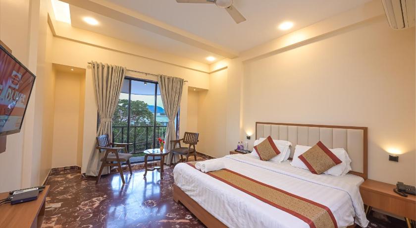Image of Double Room with Pool View 0