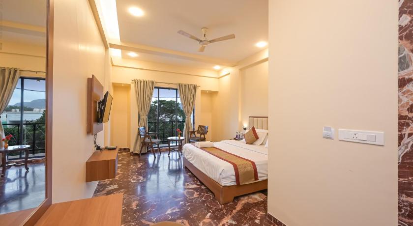Image of Double Room with Pool View 1