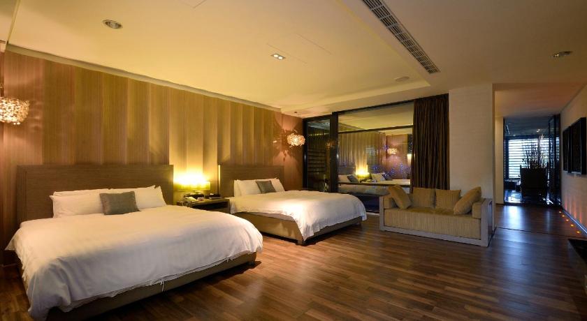 Image of Deluxe Quadruple Room 0