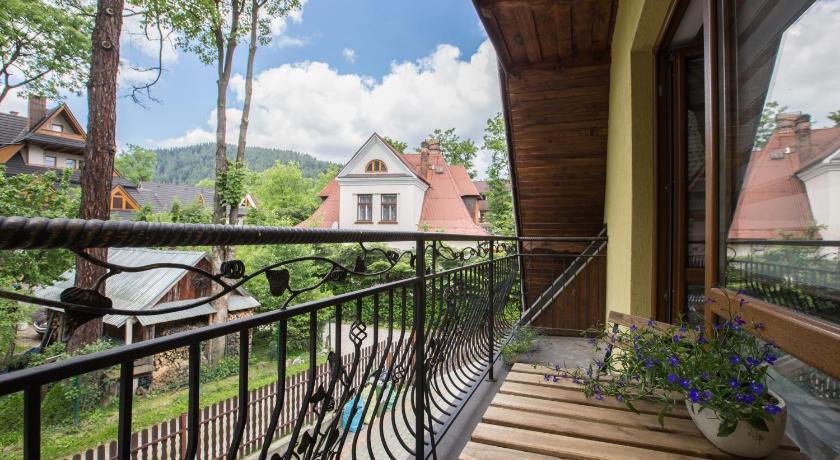 ザコパネ Willa Cyrek 3つ星 ゲストハウス プール