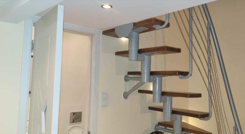 Lookery Apartment Budapest - image 3