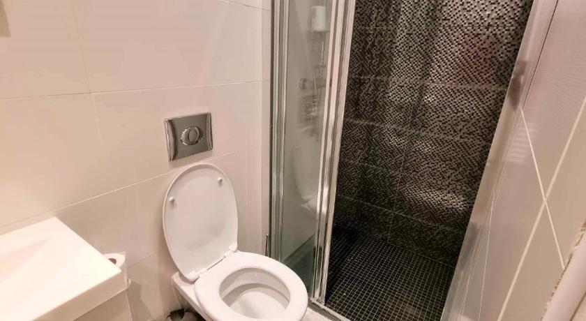 Lookery Apartment Budapest - image 13